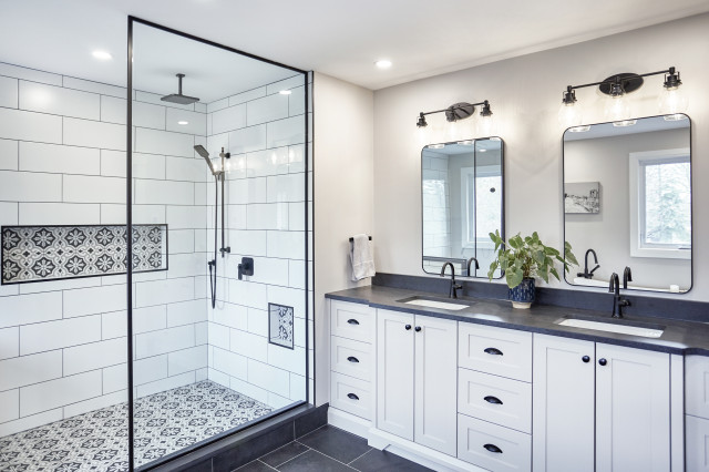 Navigating Bathroom Remodelling: What to Look for in Services